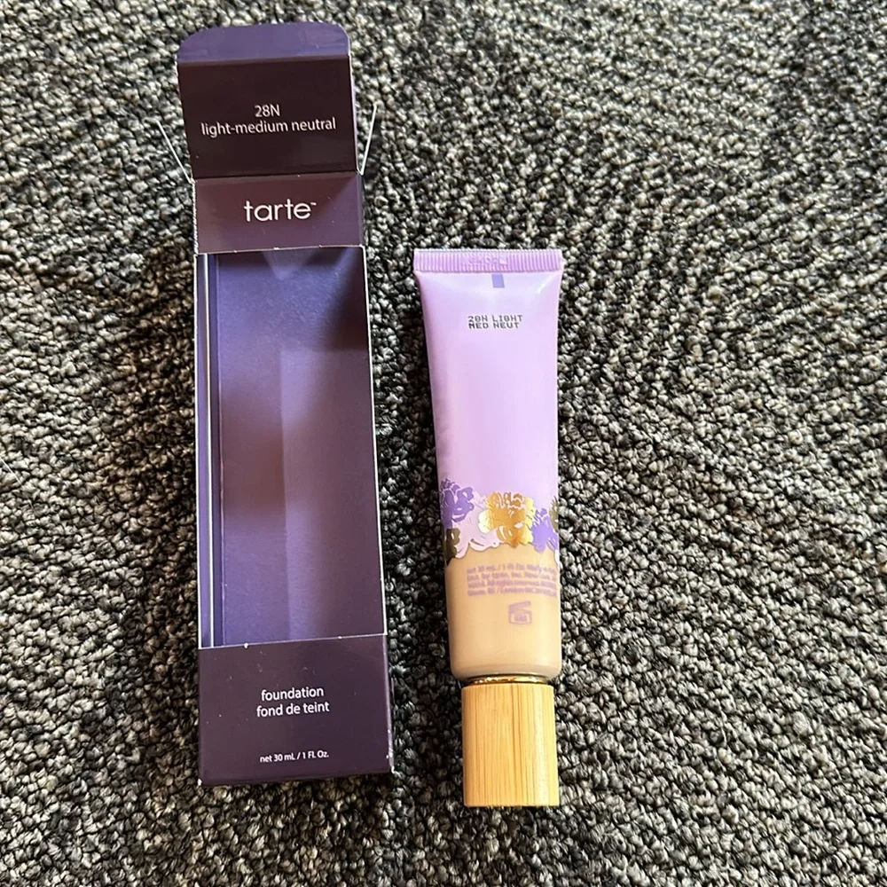 Tarte Maracuja Juicy Glow Foundation 28N Light Medium Neutral